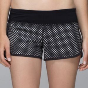 Lululemon polka dots Speed Shorts 6